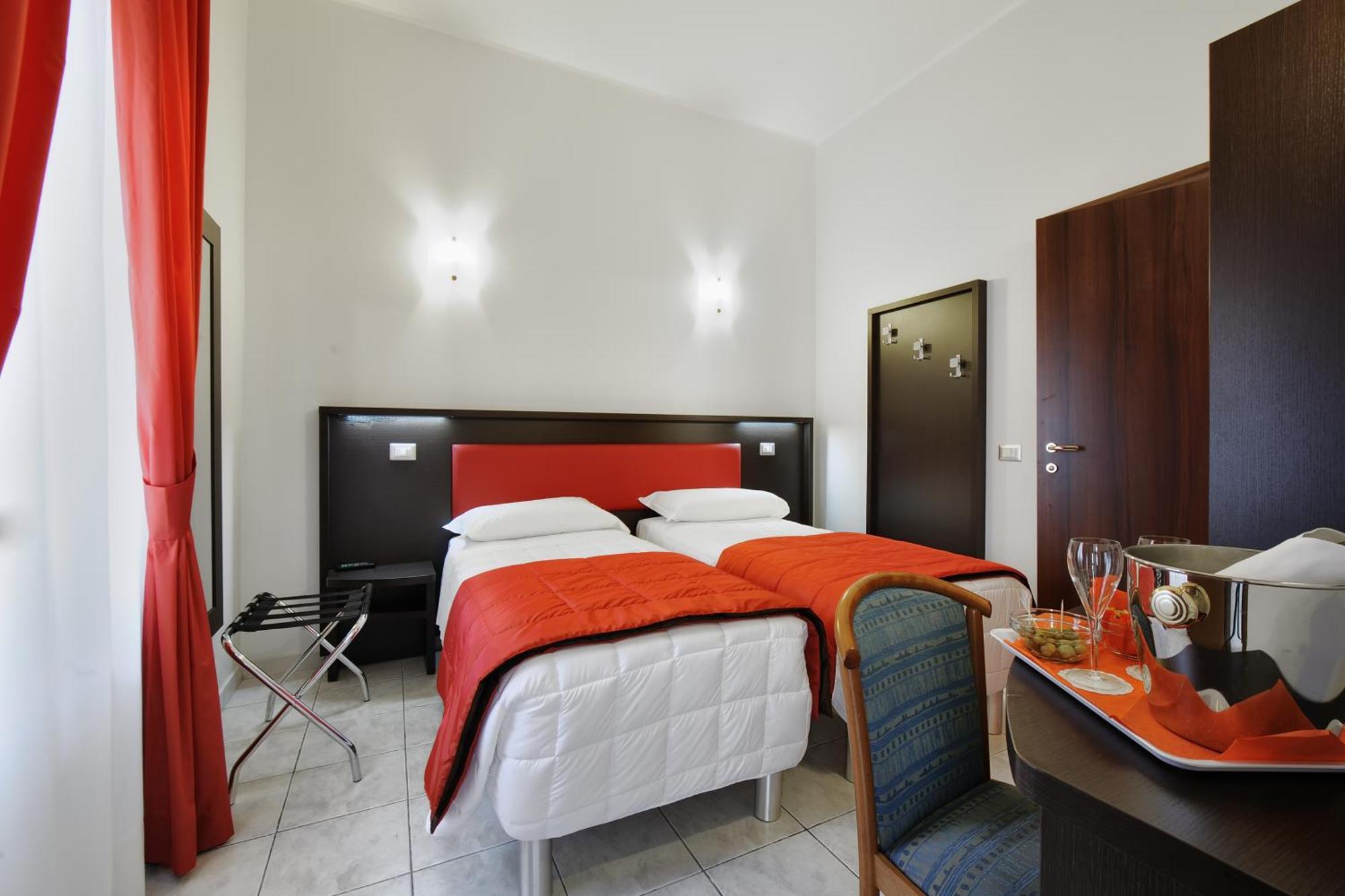Hotel Al Corso Legnano Szoba fotó