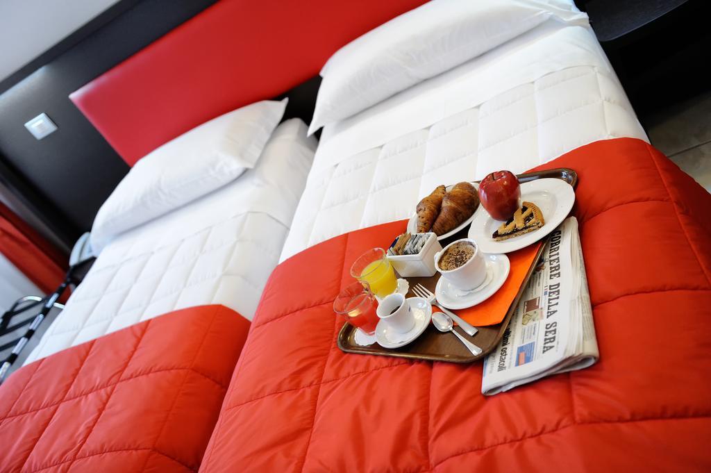 Hotel Al Corso Legnano Kültér fotó