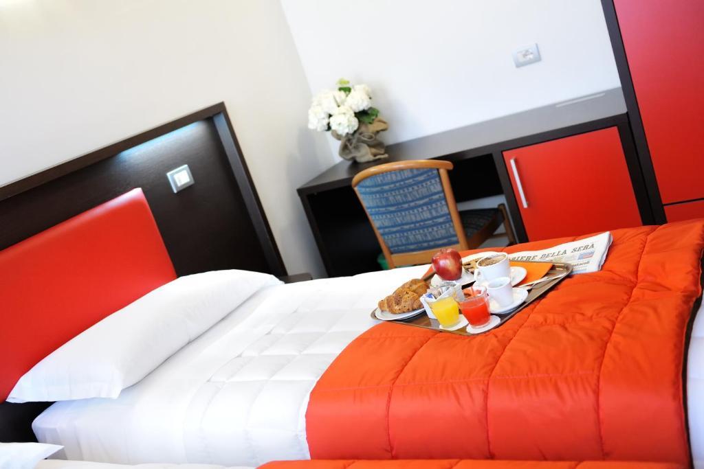 Hotel Al Corso Legnano Szoba fotó