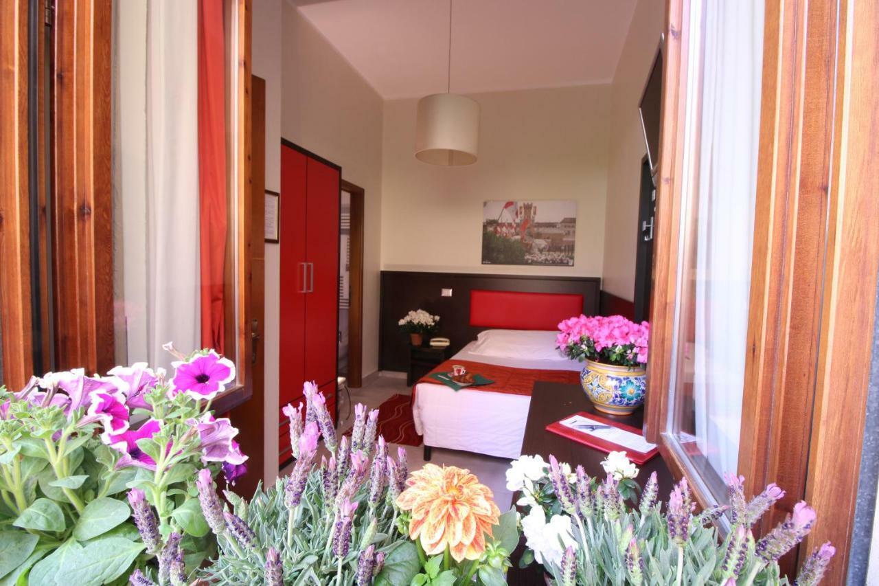 Hotel Al Corso Legnano Kültér fotó