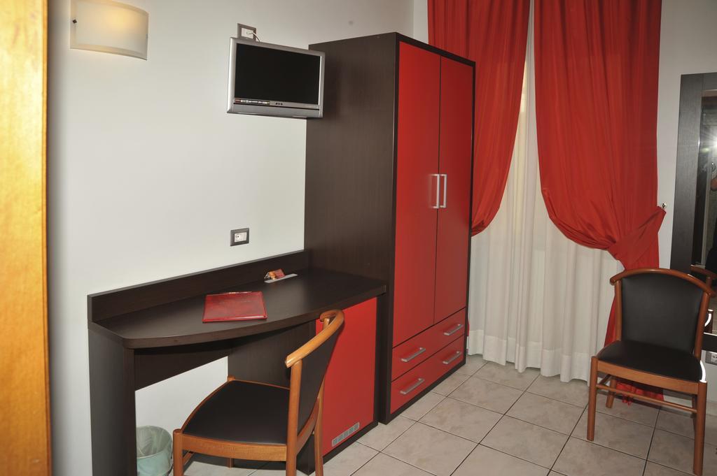 Hotel Al Corso Legnano Kültér fotó